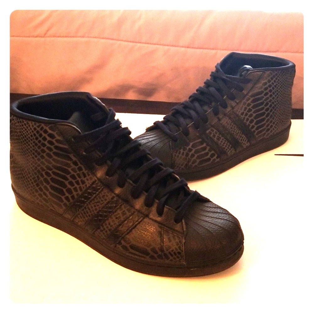 Shoes for both casual and sport attire.